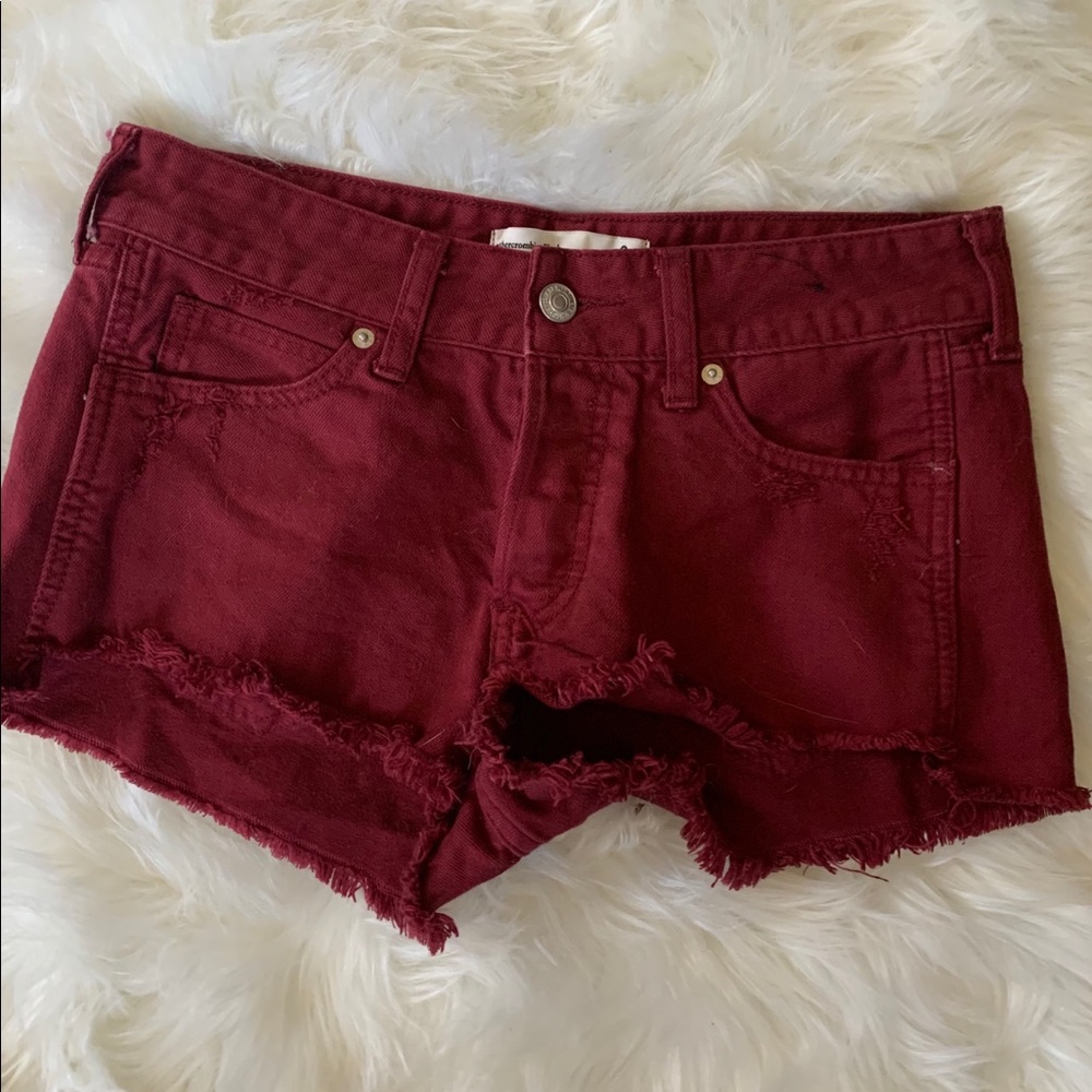 red shorts